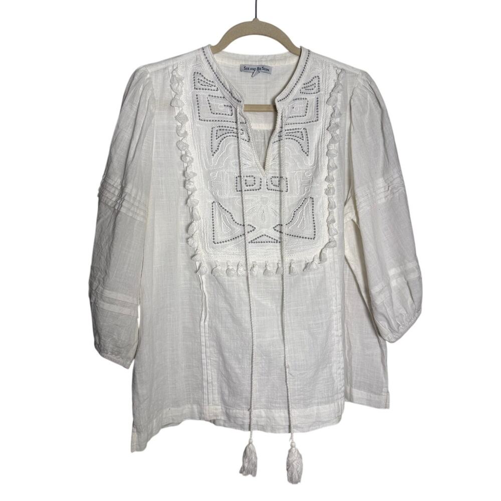 See and Be Seen White Embroidered Peasant Top Sz. L